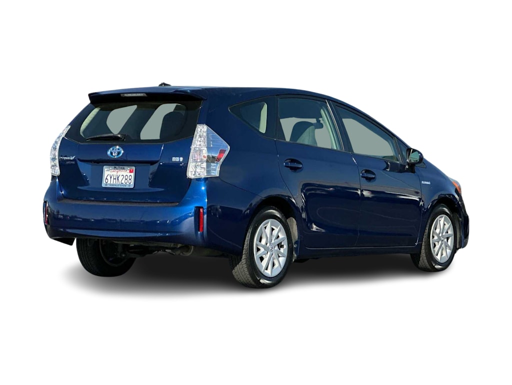 Thumbnail: 2013 Toyota Prius v - 18