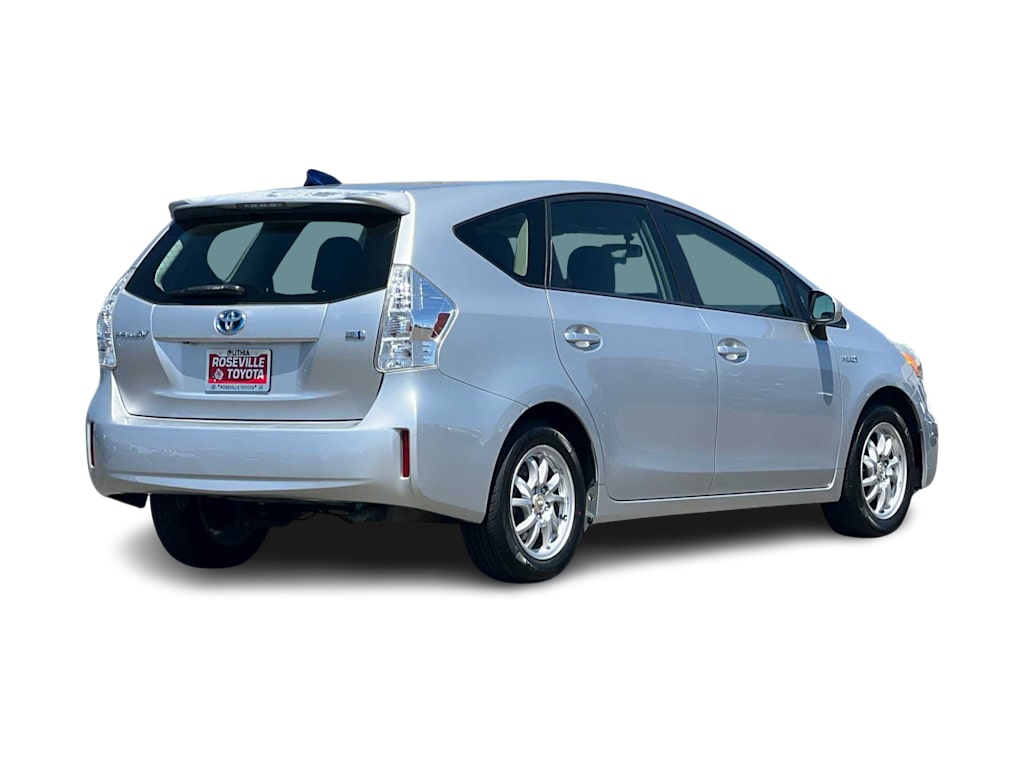 Thumbnail: 2013 Toyota Prius v - 18
