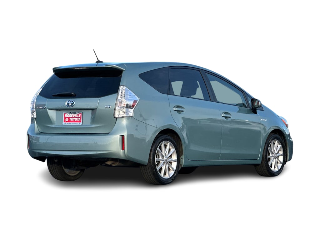 Thumbnail: 2013 Toyota Prius v - 18