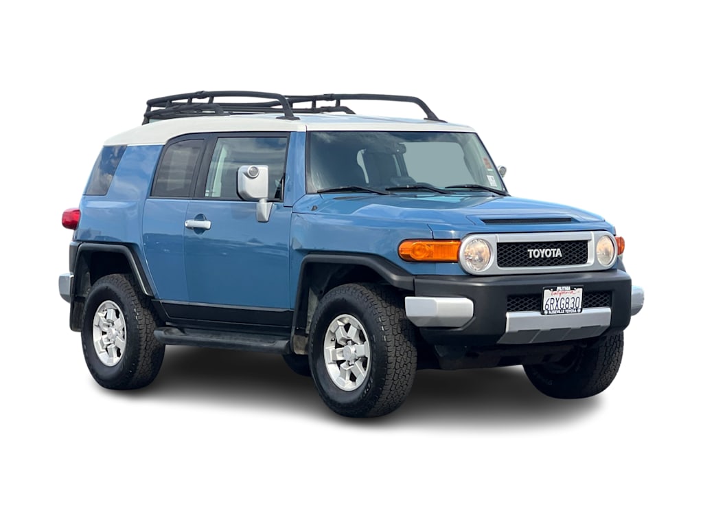 Thumbnail: 2011 Toyota FJ Cruiser - 18