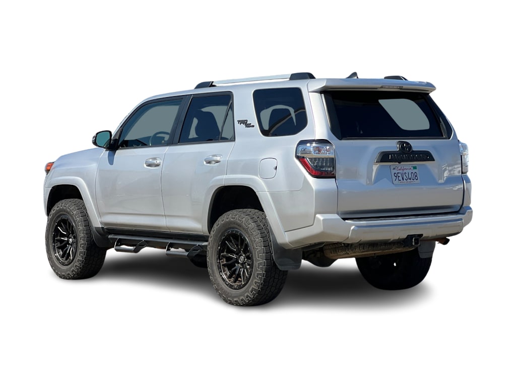 Thumbnail: 2017 Toyota 4Runner - 4