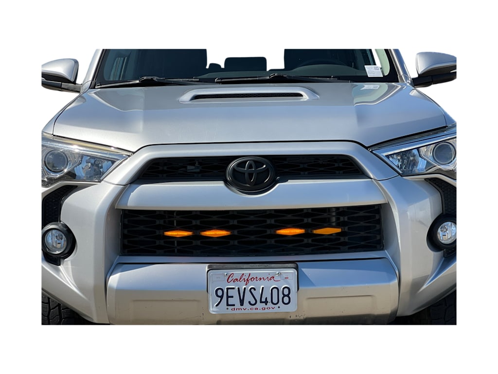 Thumbnail: 2017 Toyota 4Runner - 18