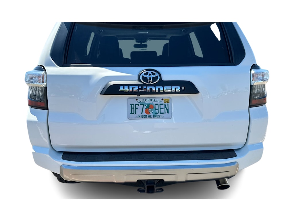 Thumbnail: 2016 Toyota 4Runner - 19