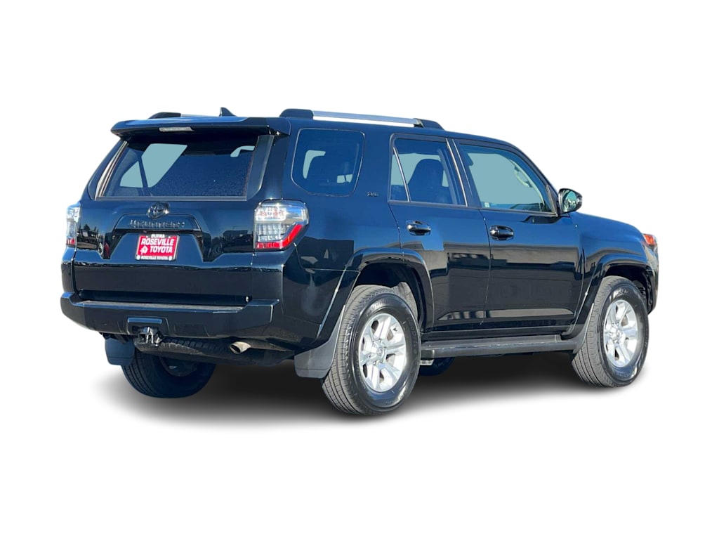 2022 Toyota 4Runner SR5 16