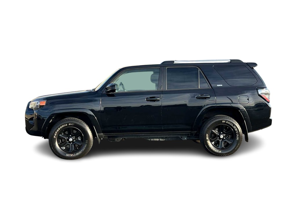 2021 Toyota 4Runner SR5 3