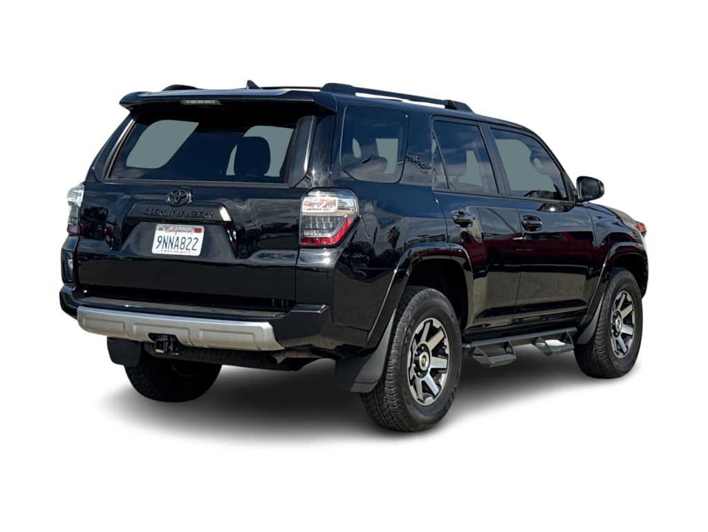 Thumbnail: 2024 Toyota 4Runner - 10
