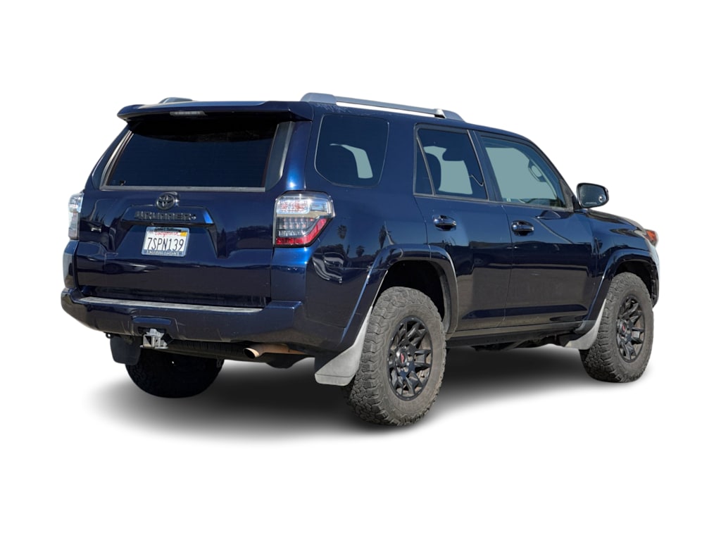 Thumbnail: 2014 Toyota 4Runner - 11