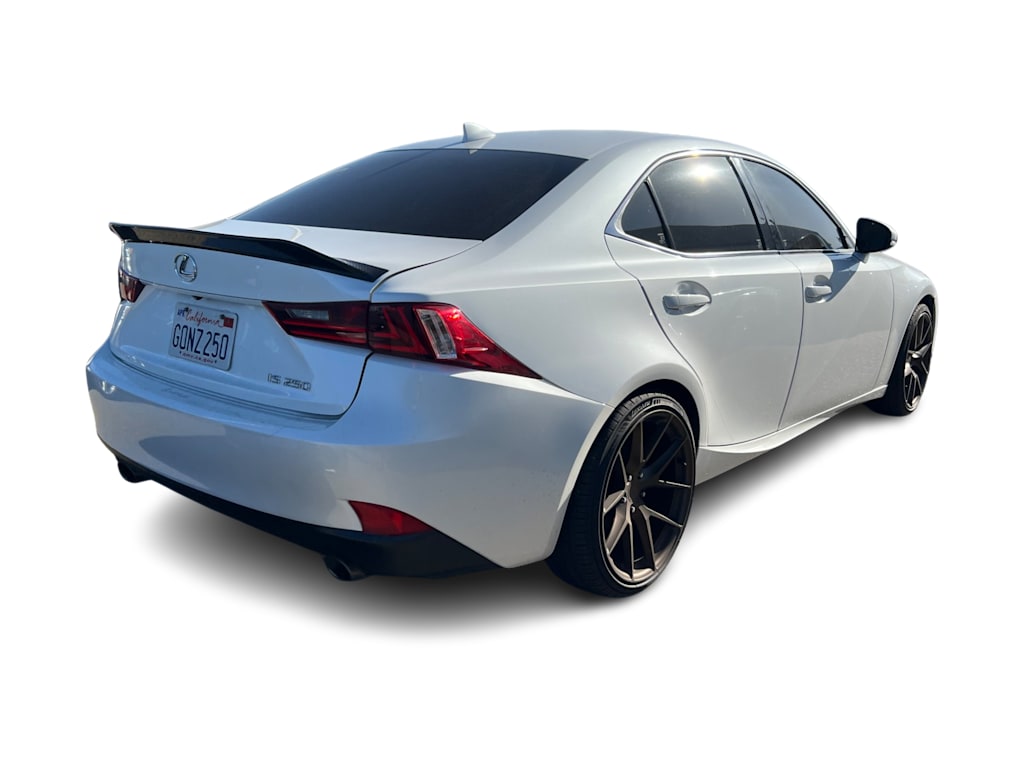 Thumbnail: 2015 Lexus IS - 10