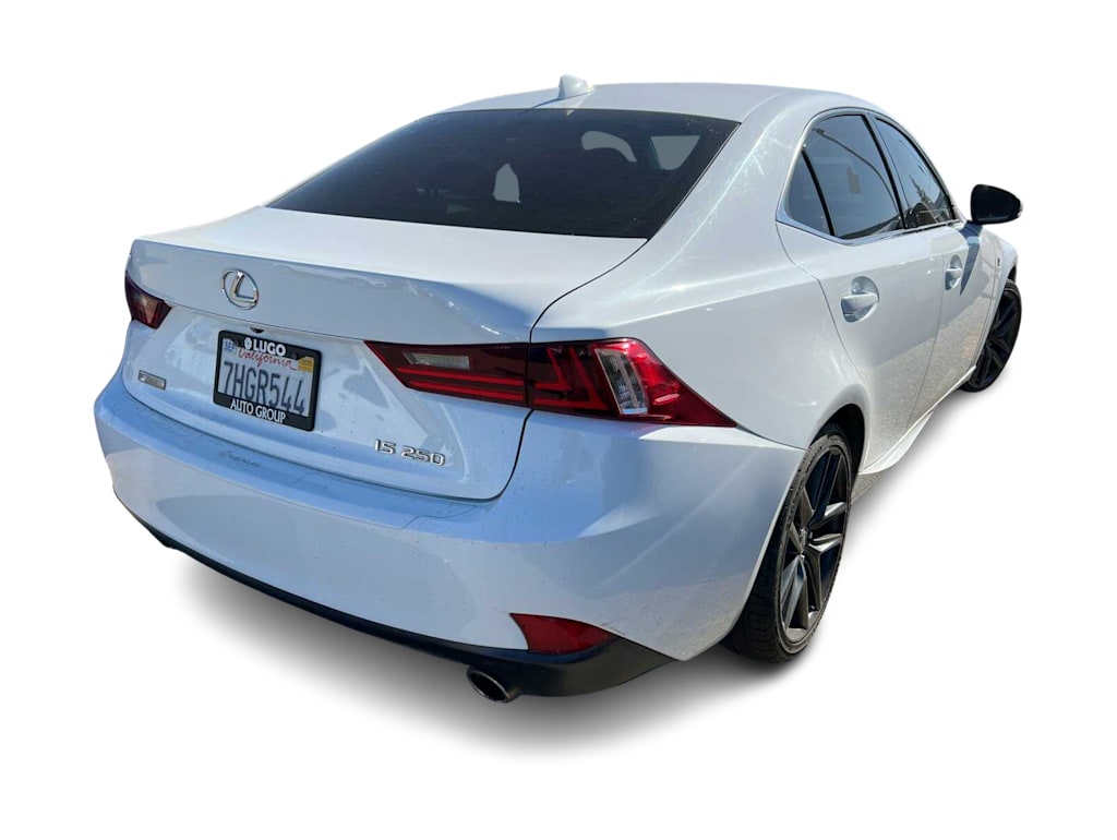 Thumbnail: 2015 Lexus IS - 10