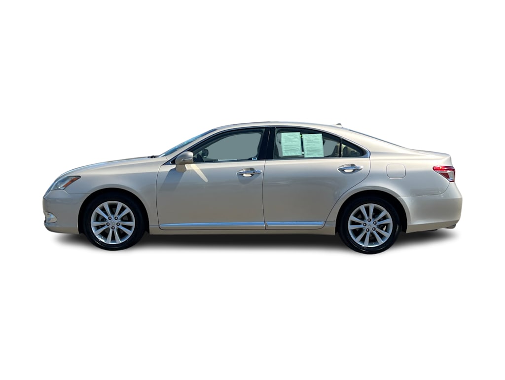 Thumbnail: 2010 Lexus ES - 3