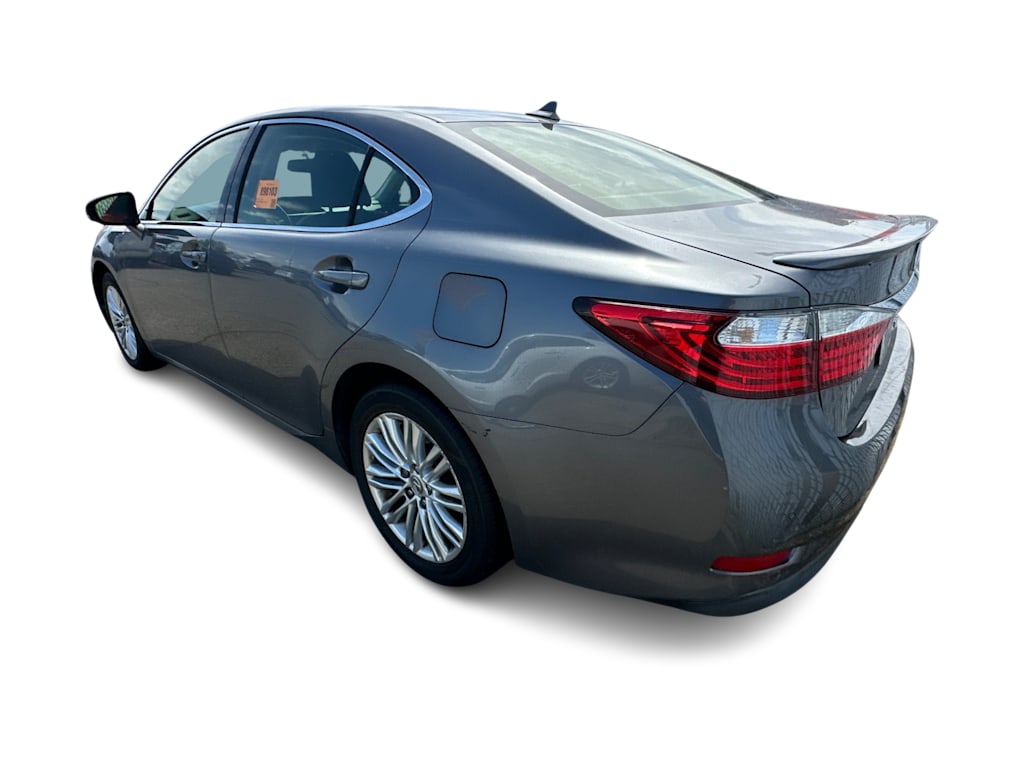 Thumbnail: 2014 Lexus ES - 2