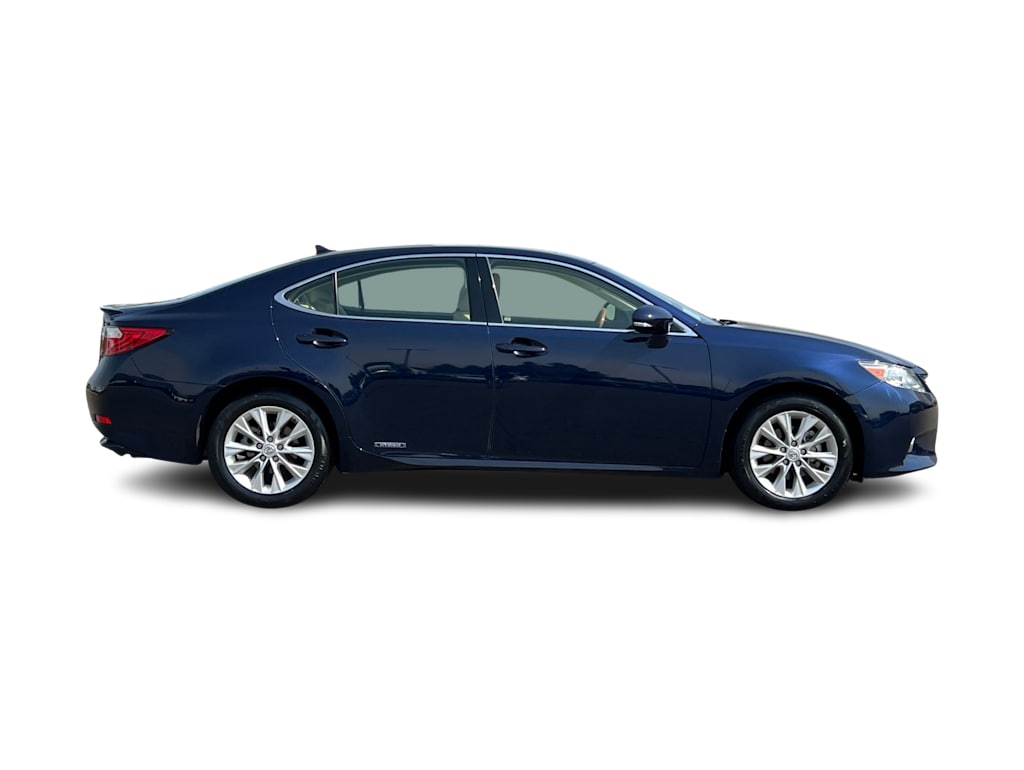 Thumbnail: 2014 Lexus ES - 18