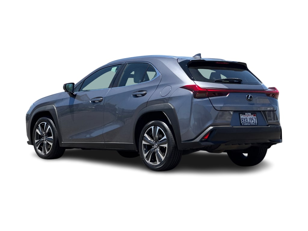 Thumbnail: 2020 Lexus UX - 4
