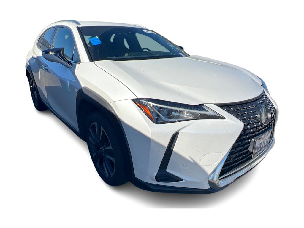 Thumbnail: 2021 Lexus UX - 8