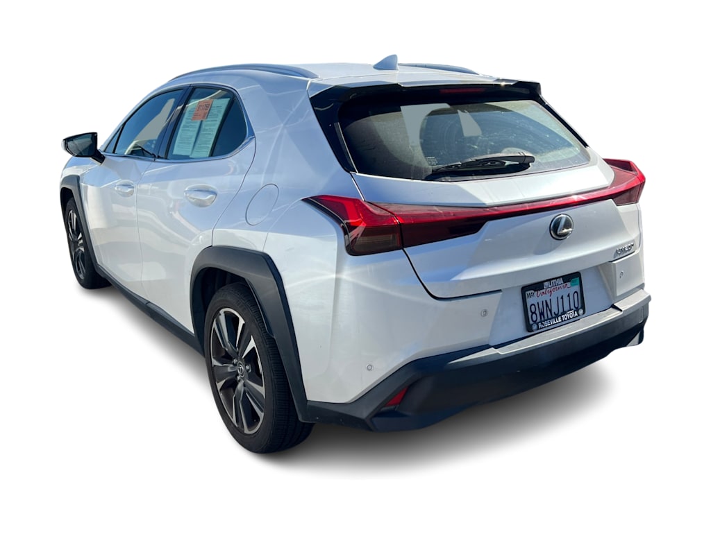 Thumbnail: 2021 Lexus UX - 2