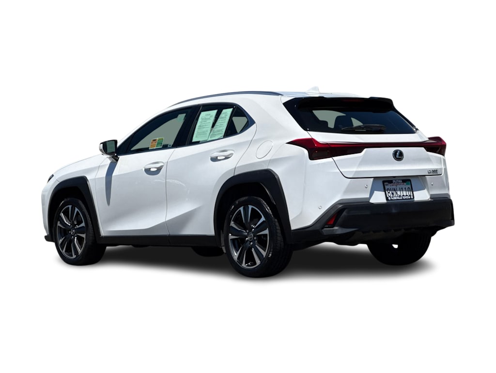 Thumbnail: 2021 Lexus UX - 4