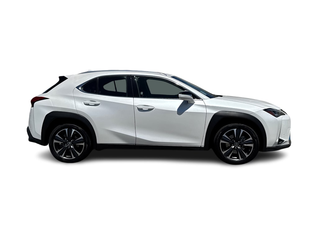 Thumbnail: 2021 Lexus UX - 18