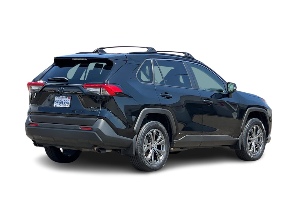Thumbnail: 2024 Toyota RAV4 - 18
