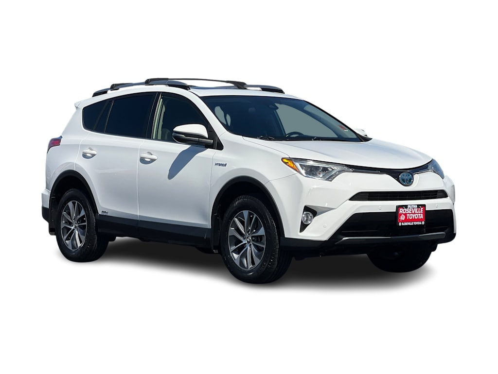 Thumbnail: 2017 Toyota RAV4 - 18