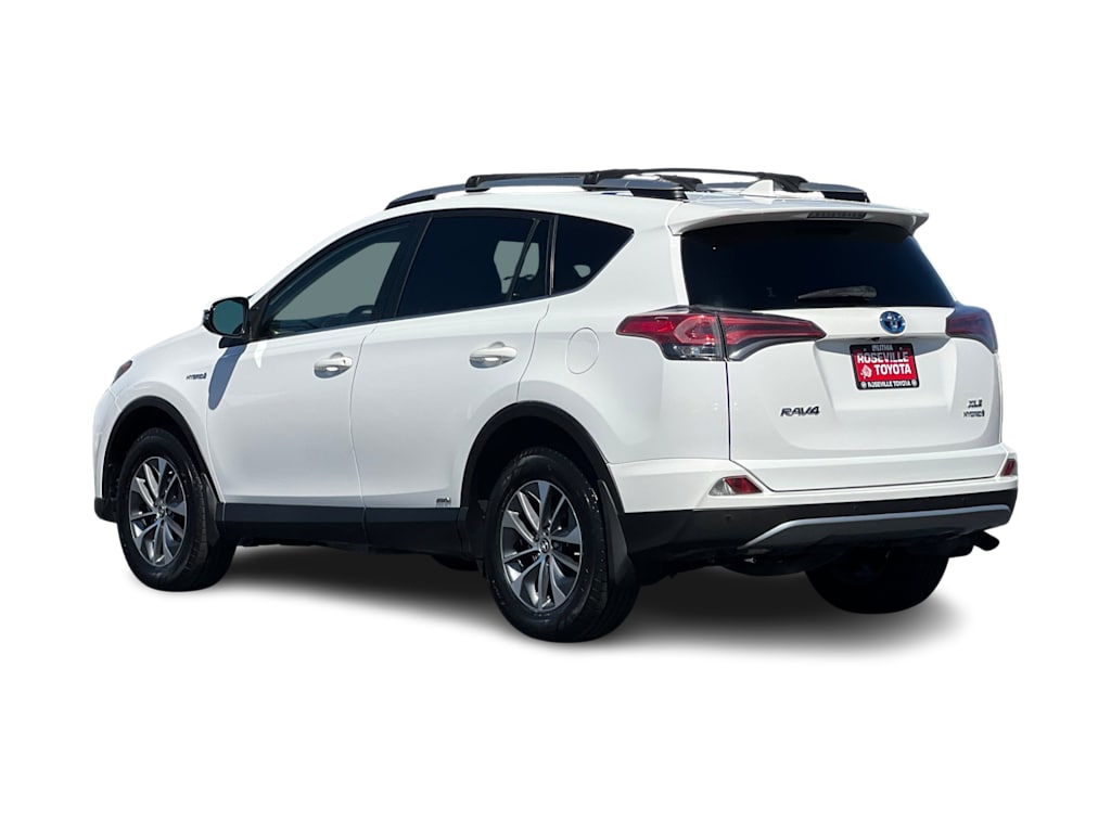 Thumbnail: 2017 Toyota RAV4 - 4