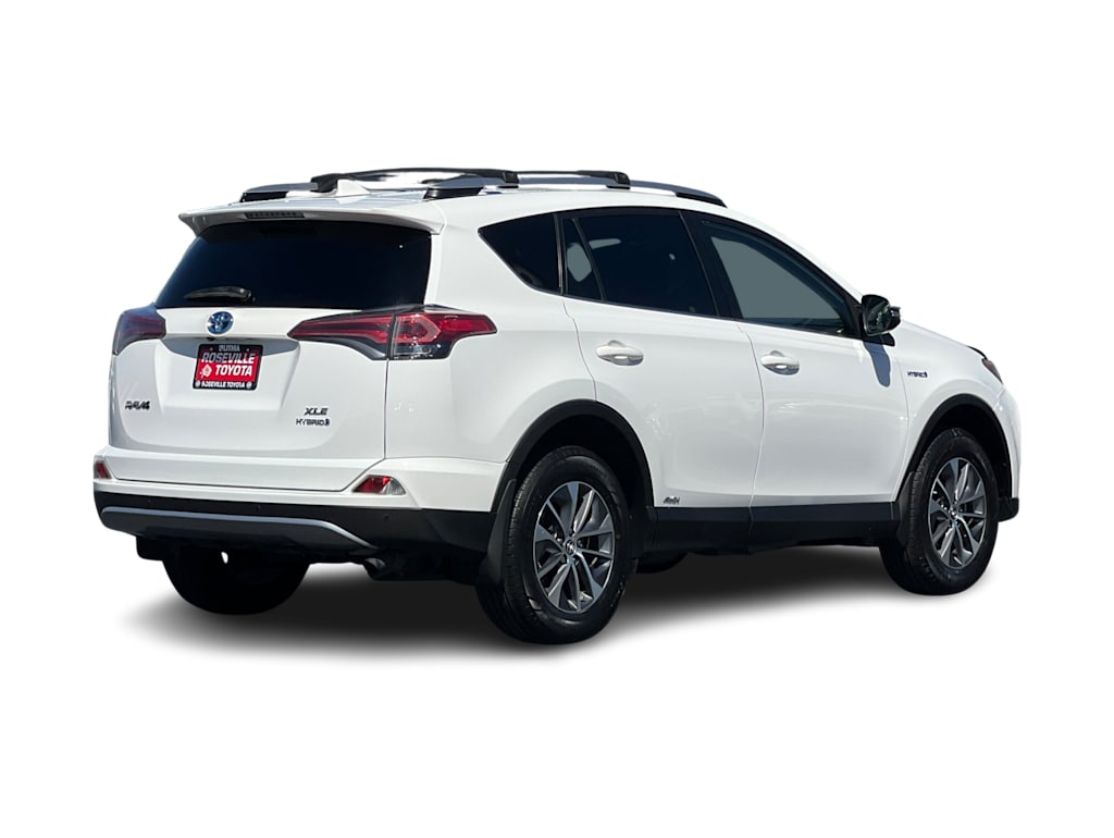 Thumbnail: 2017 Toyota RAV4 - 17