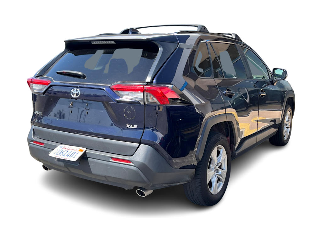 Thumbnail: 2019 Toyota RAV4 - 8