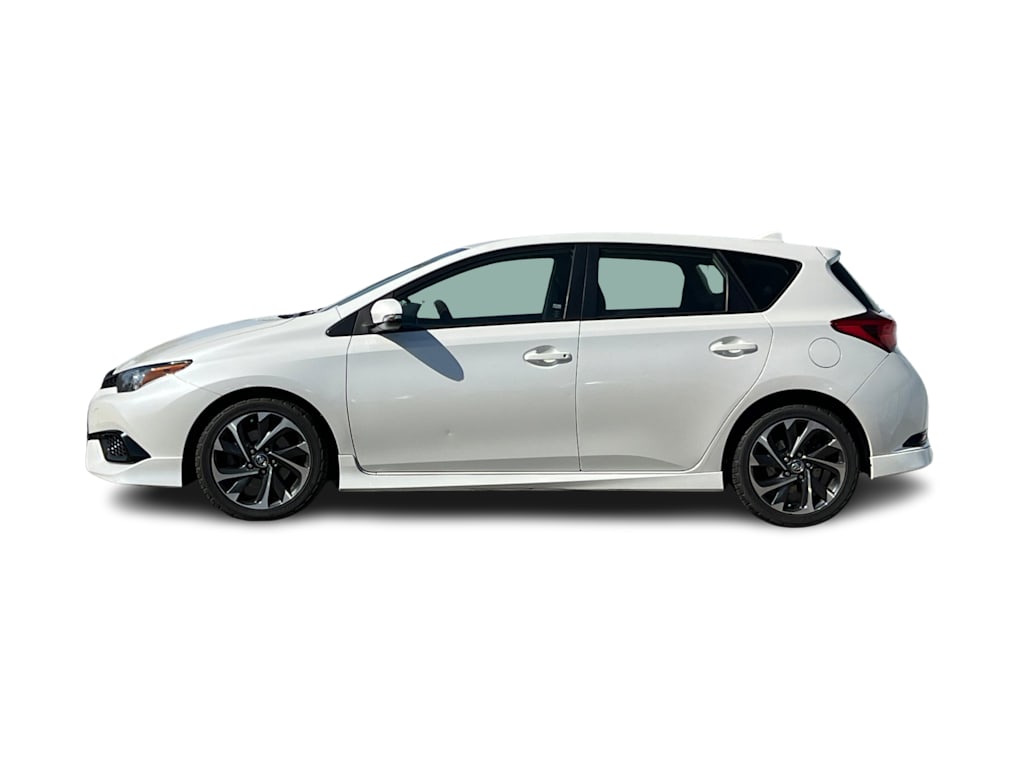 Thumbnail: 2017 Toyota Corolla iM - 3