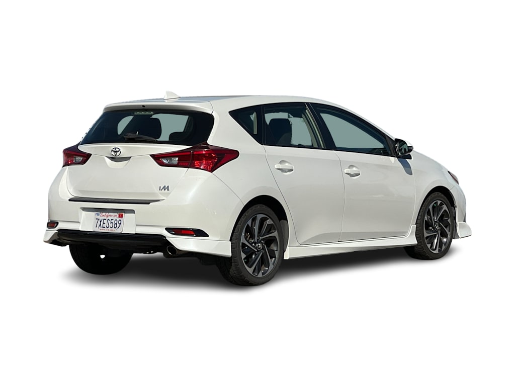 Thumbnail: 2017 Toyota Corolla iM - 11