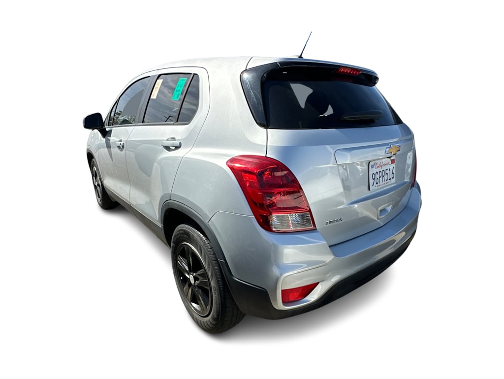 Thumbnail: 2022 Chevrolet Trax - 2