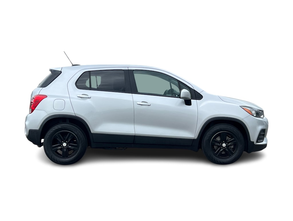 Thumbnail: 2022 Chevrolet Trax - 19