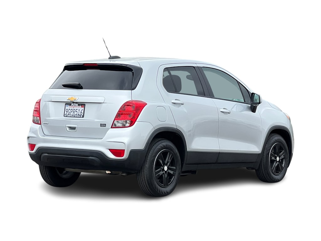 Thumbnail: 2022 Chevrolet Trax - 17