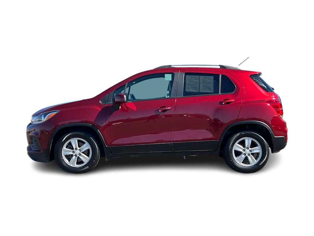 Thumbnail: 2022 Chevrolet Trax - 3