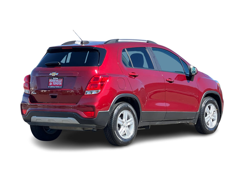 Thumbnail: 2022 Chevrolet Trax - 18
