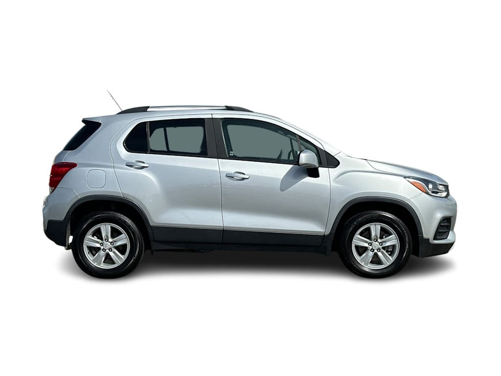 Thumbnail: 2021 Chevrolet Trax - 21