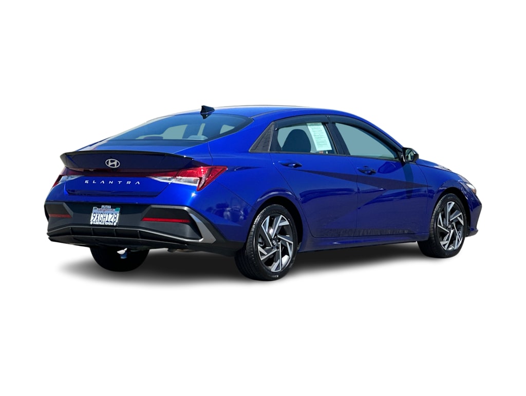 Thumbnail: 2025 Hyundai Elantra - 18