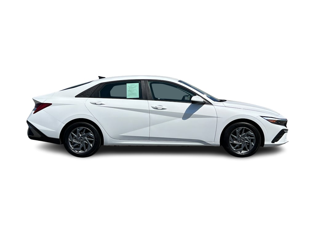 Thumbnail: 2026 Hyundai Elantra - 19