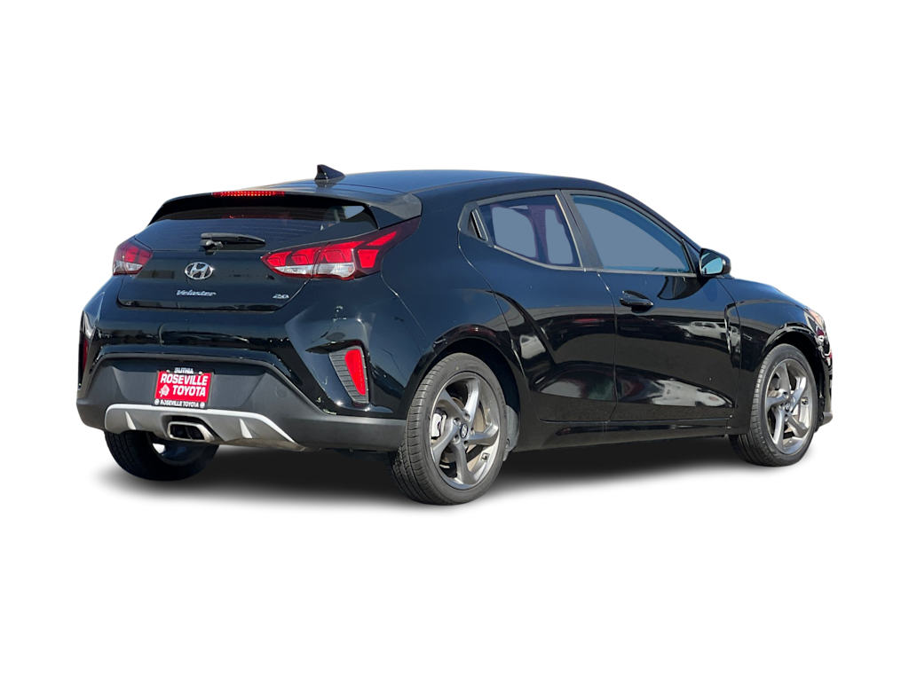 Thumbnail: 2019 Hyundai Veloster - 17