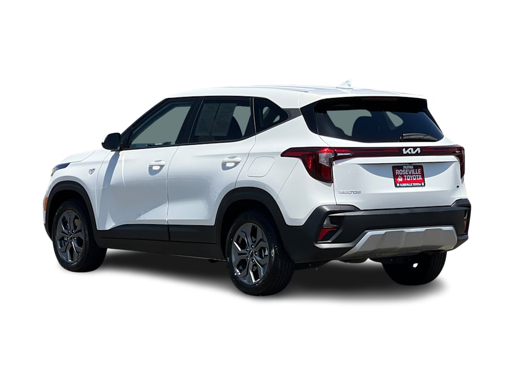 Thumbnail: 2024 Kia Seltos - 4