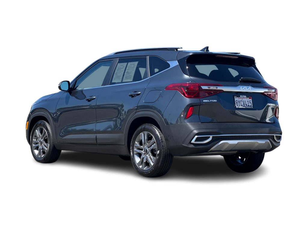 Thumbnail: 2022 Kia Seltos - 4