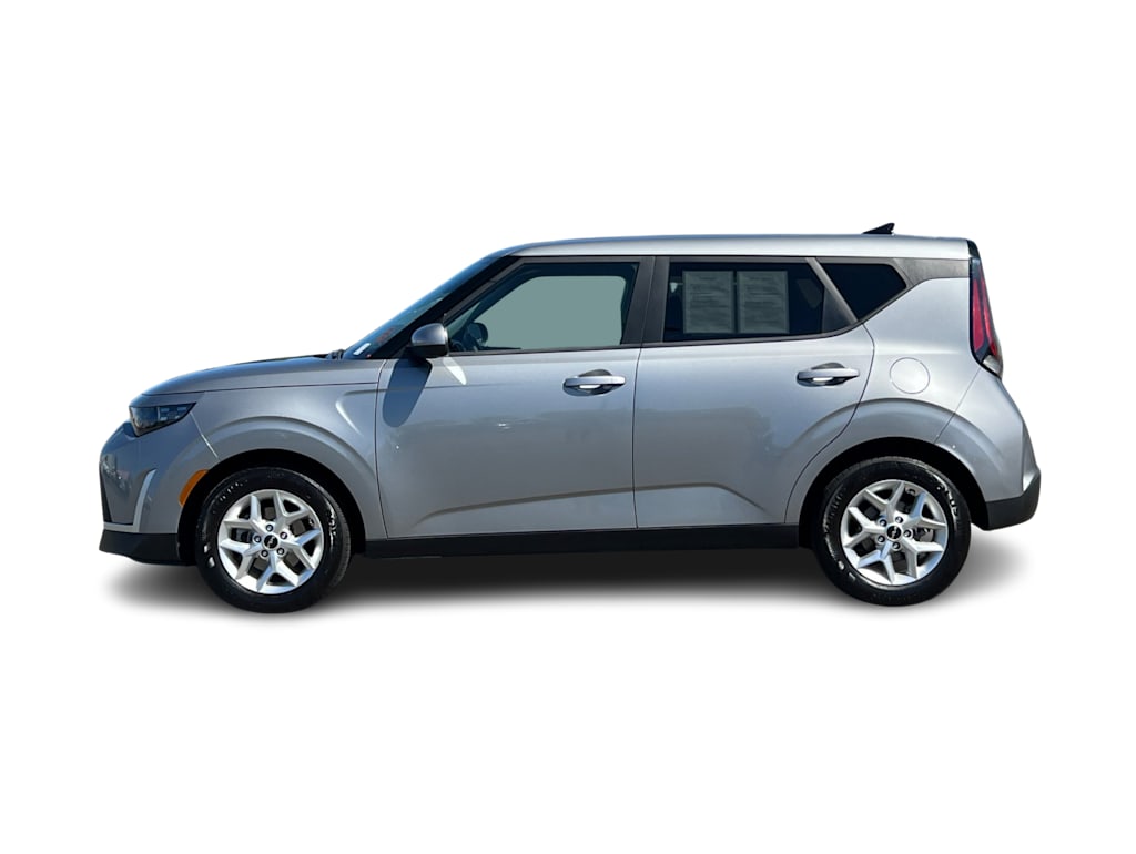 Thumbnail: 2023 Kia Soul - 3