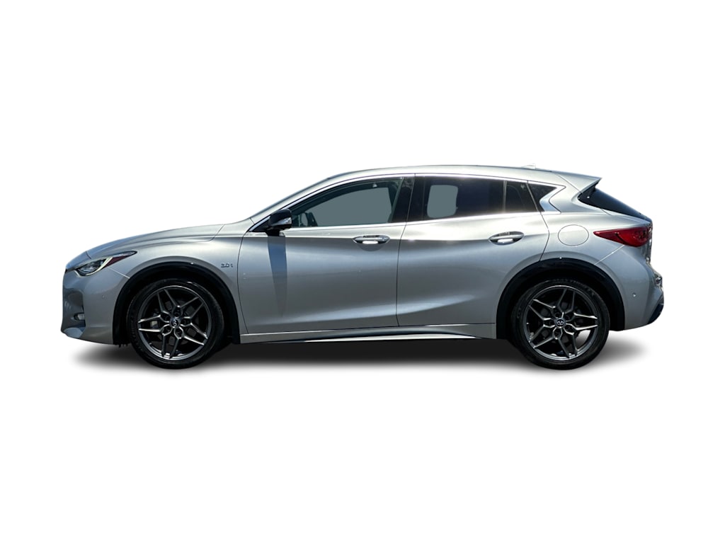 Thumbnail: 2017 INFINITI QX30 - 3