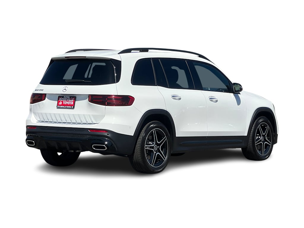 Thumbnail: 2025 Mercedes-Benz GLB - 17