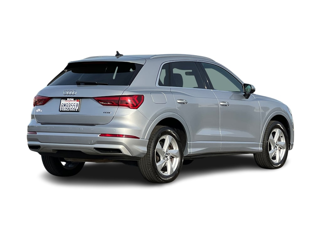 Thumbnail: 2019 Audi Q3 - 17