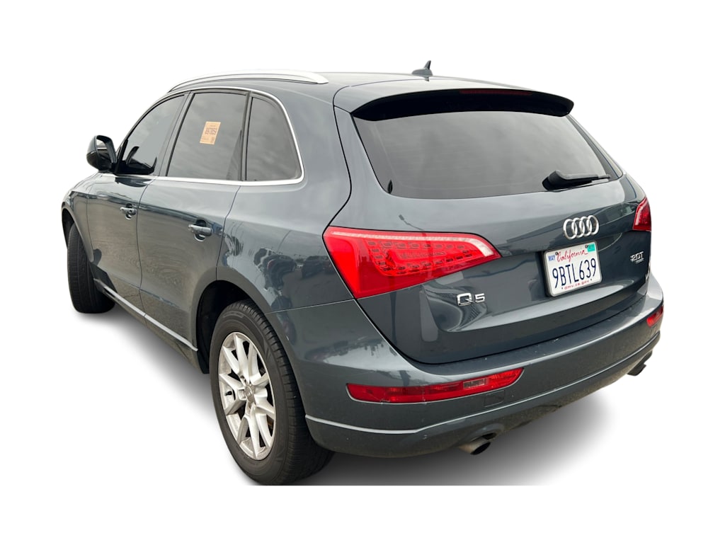 Thumbnail: 2011 Audi Q5 - 2