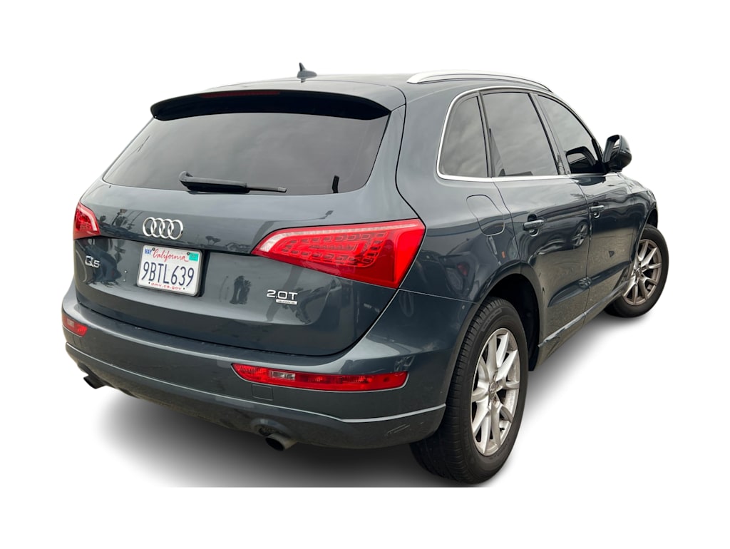 Thumbnail: 2011 Audi Q5 - 9