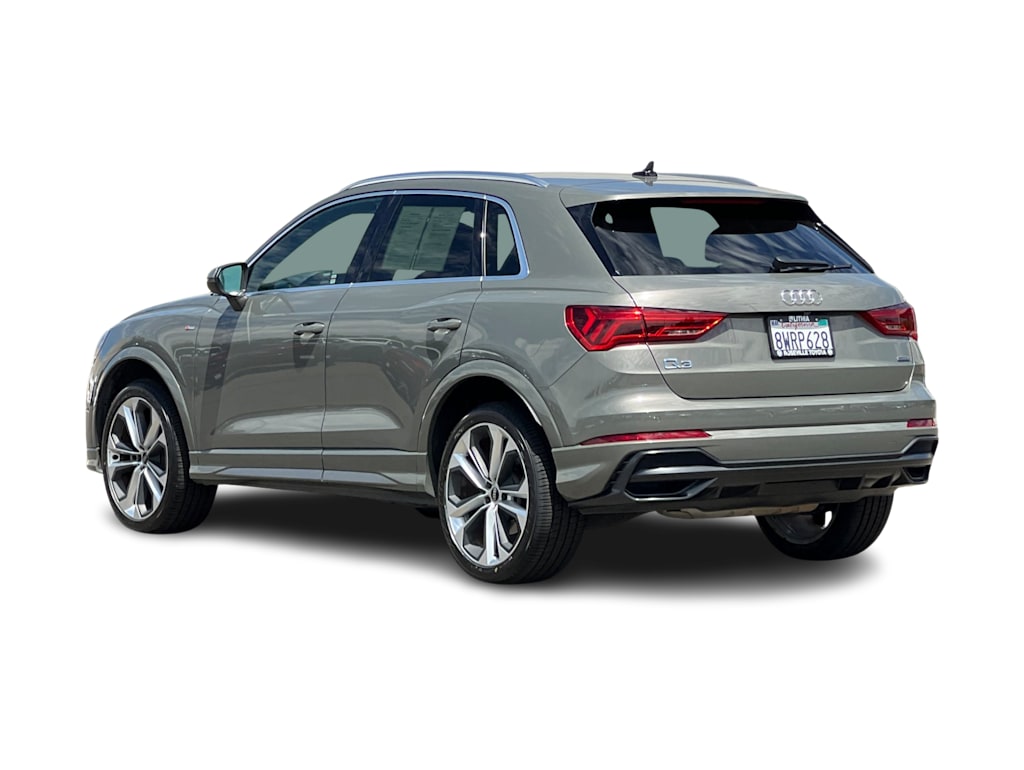 Thumbnail: 2021 Audi Q3 - 4