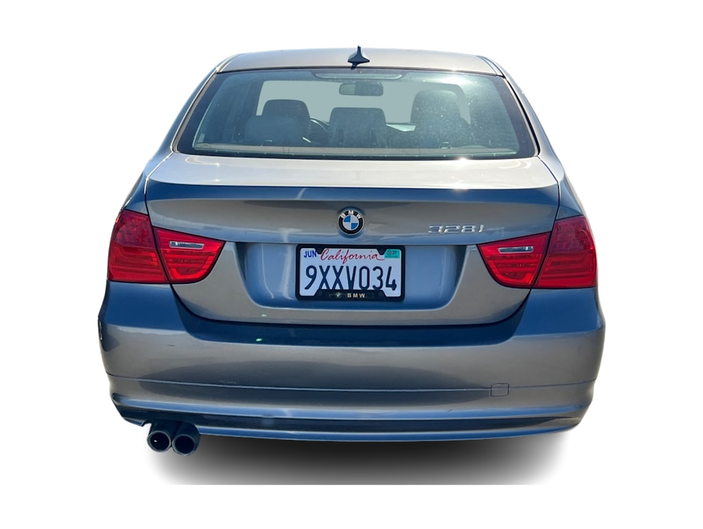 Thumbnail: 2011 BMW 3 Series - 3
