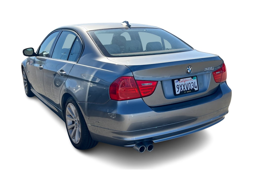 Thumbnail: 2011 BMW 3 Series - 2