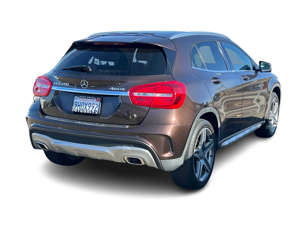 Thumbnail: 2015 Mercedes-Benz GLA - 9