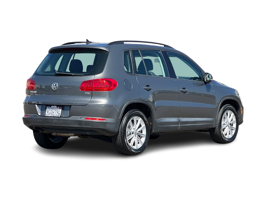 Thumbnail: 2017 Volkswagen Tiguan - 18